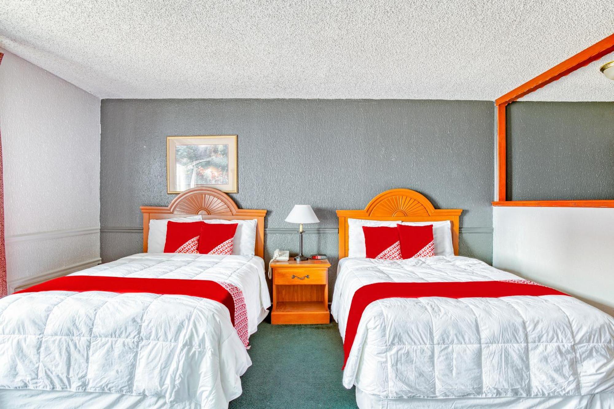 Hotel Oyo Townhouse Tulsa Woodland Hills Exterior foto