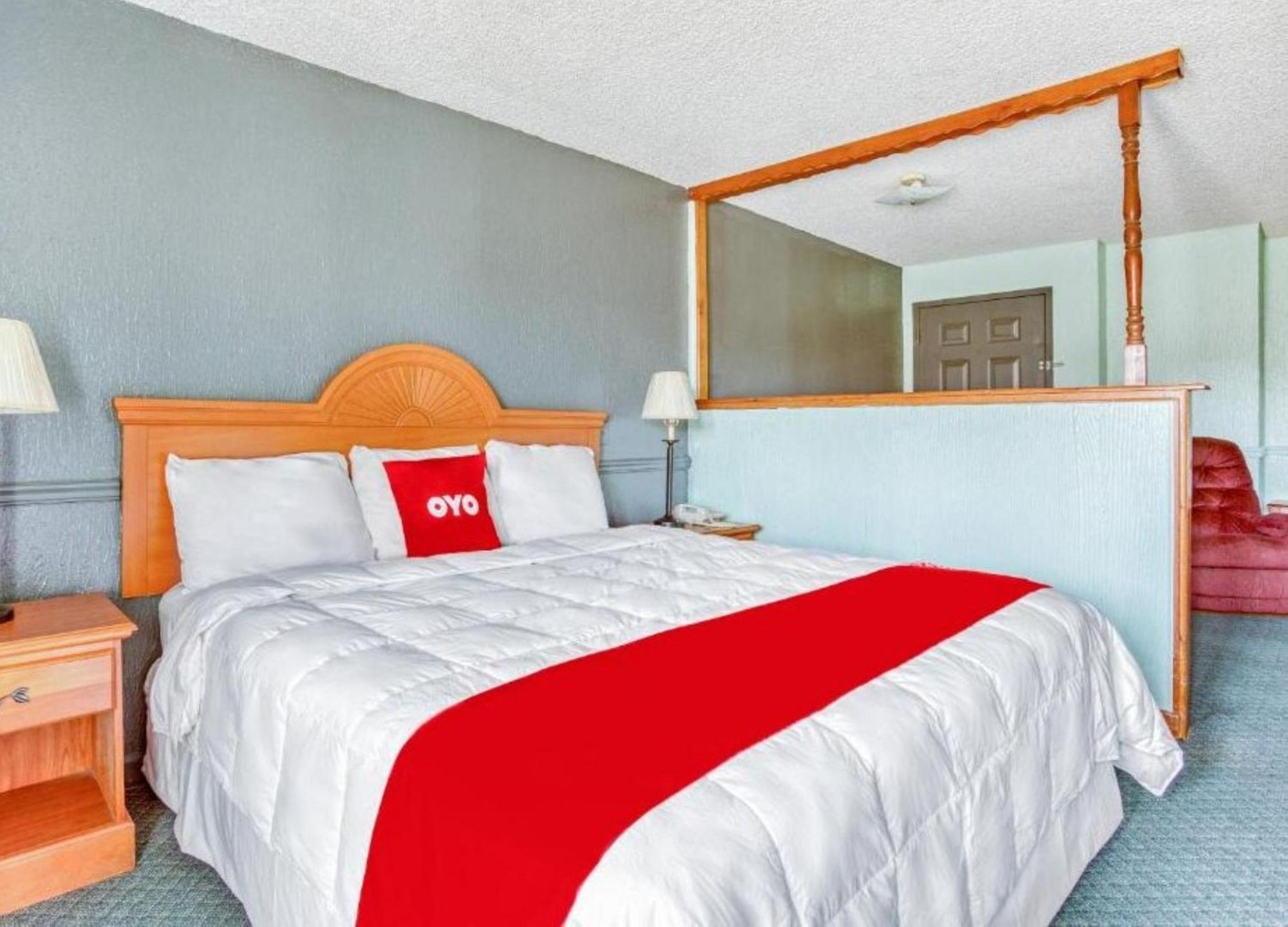 Hotel Oyo Townhouse Tulsa Woodland Hills Exterior foto
